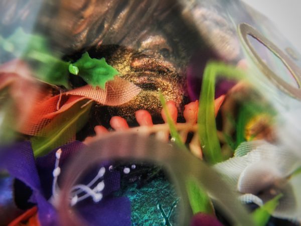 Consume, Embrace Inkless Titan D20 Handmade Resin Die - Image 12