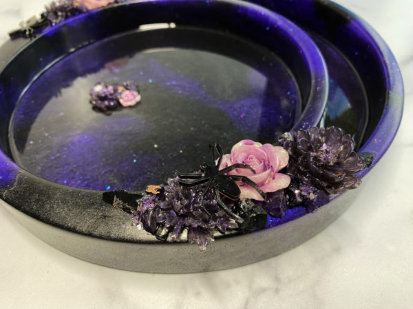 Violet Spider Circle Tray - Image 2
