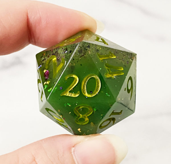Poison Spray d20, 37mm Handmade Resin Die - Image 2