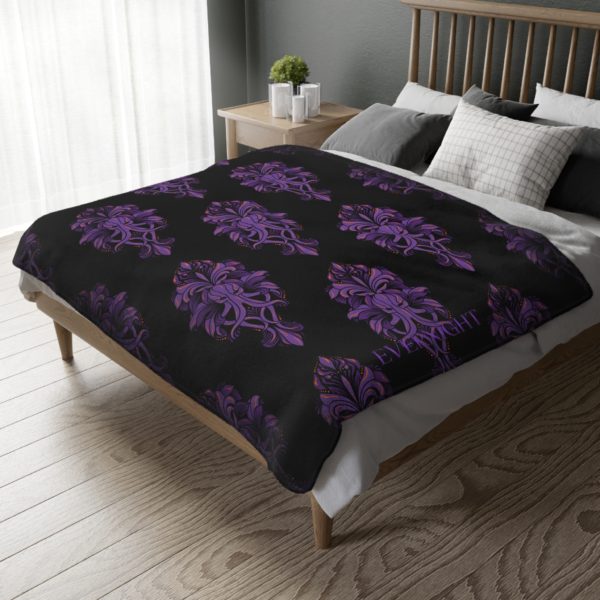 Mind Feast Double Sided Fleecy Blanket - Image 6